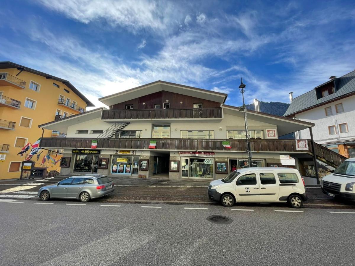 Hotel Tarvis Bagian luar foto